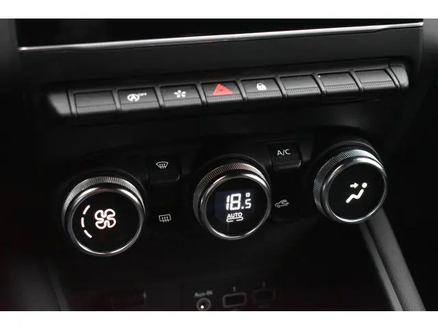 Renault Captur Mild Hybrid 160 PK R.S. Line 2022 Benzine 18
