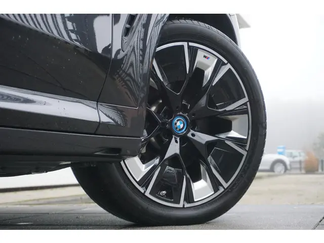 BMW iX3 High Executive 2022 Elektrisch 24