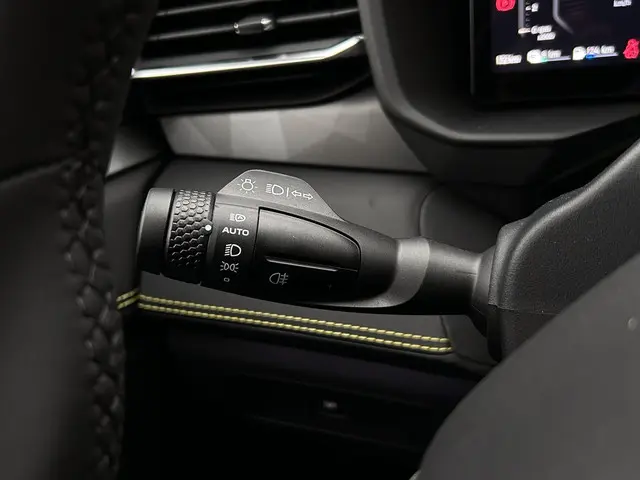 Lynk & Co 01 1.5 More 2025 Hybride Benzine 22