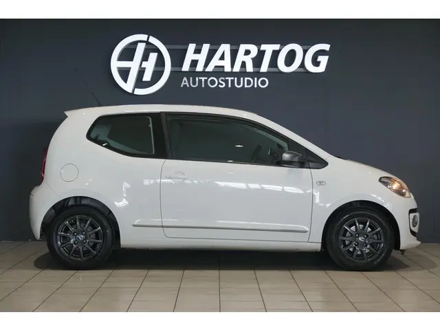 Volkswagen up! 1.0 cheer up! BlueMotion 2013 Benzine 6