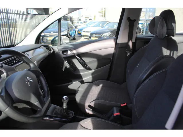 Citroën C3 1.2 PureTech Collection 2016 Benzine 14