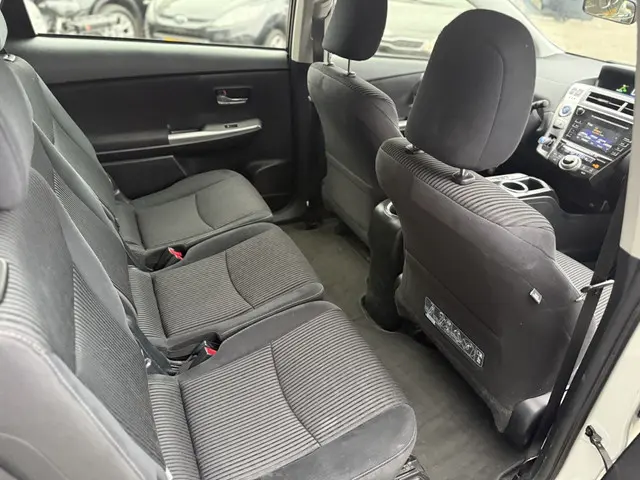 Toyota Prius 7 persoon + 1.8 Comfort 2017 Hybride Benzine 14