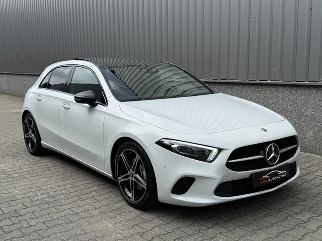 Mercedes-Benz A-Klasse 200 2018 Benzine 14