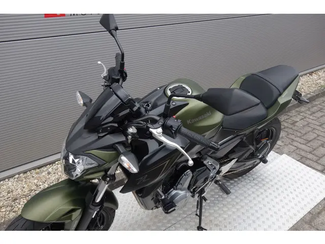 Kawasaki Z650 ABS 2018 Benzine 20