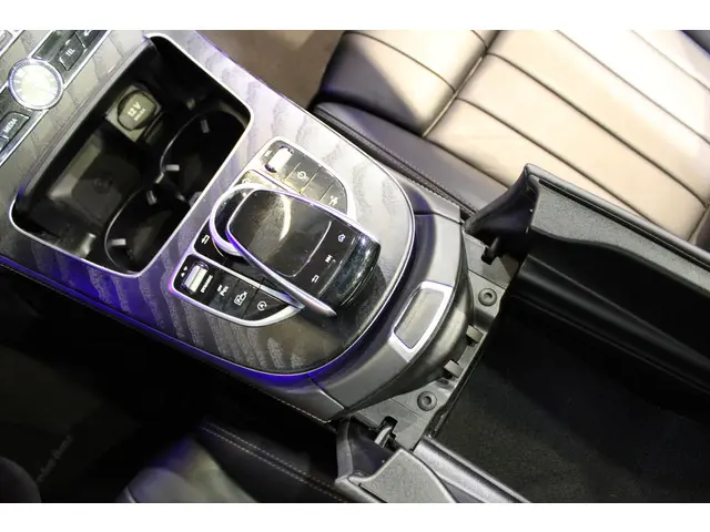 Mercedes-Benz E-Klasse Coupé 200 Premium 2019 Benzine 30