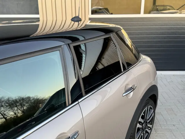 MINI Cooper Mini 1.5 | Facelift | automaat | led 2021 Benzine 6