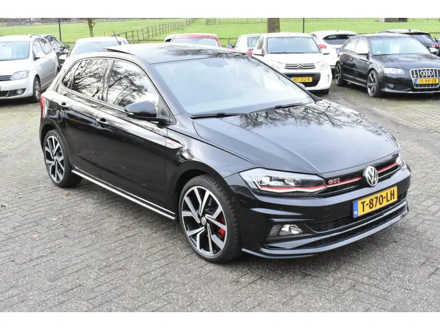 Volkswagen Polo 2.0 TSI GTI 2020 Benzine 34