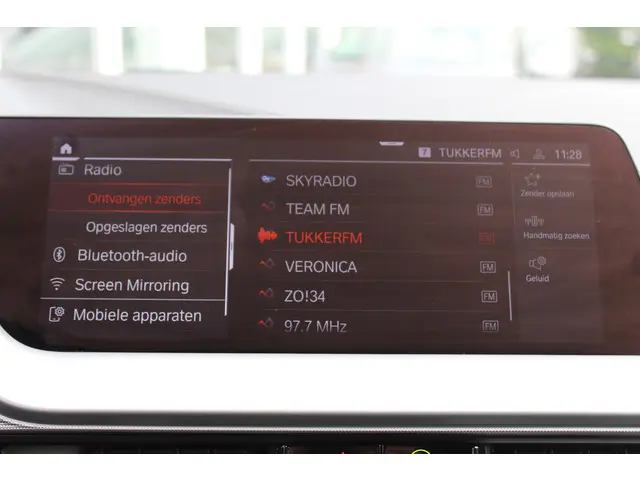 BMW 1 Serie 118i//Navi//Carplay//Trekhaak!! 2019 Benzine 18