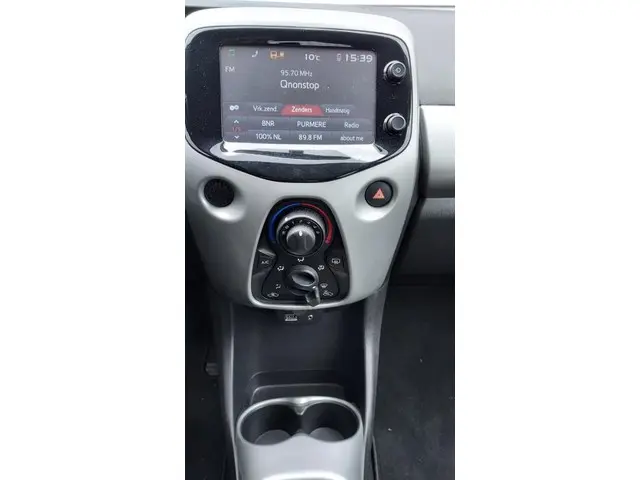 Toyota Aygo 1.0 VVT-i x 2014 Benzine 7