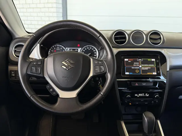 Suzuki Vitara 1.6 Exclusive 2015 Benzine 10