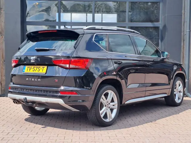 SEAT Ateca 1.5 TSI FR Business Intense 2018 Benzine 4