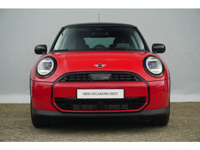 MINI 3-Deurs Cooper C 2024 Benzine 3