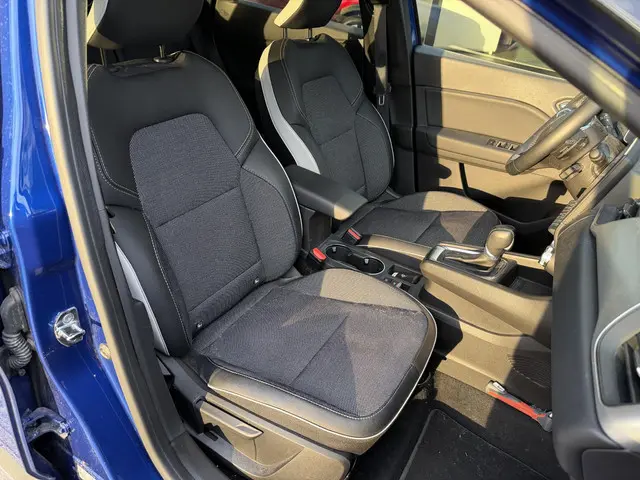 Renault Captur 1.3 TCe 140 PK Intens 2022 Benzine 17