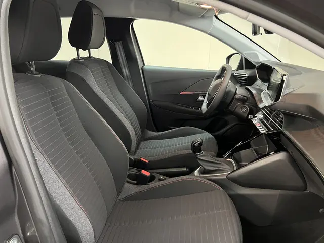 Peugeot 208 1.2 PureTech Active Pack 2022 Benzine 12