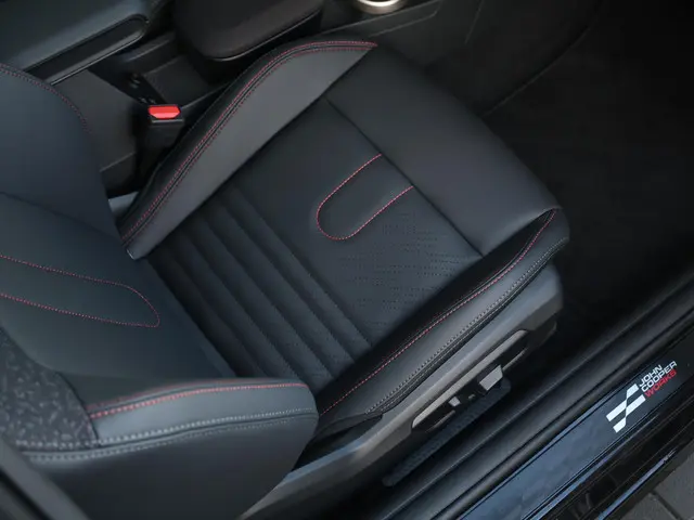 MINI 3-Deurs Cooper C 2025 Benzine 26