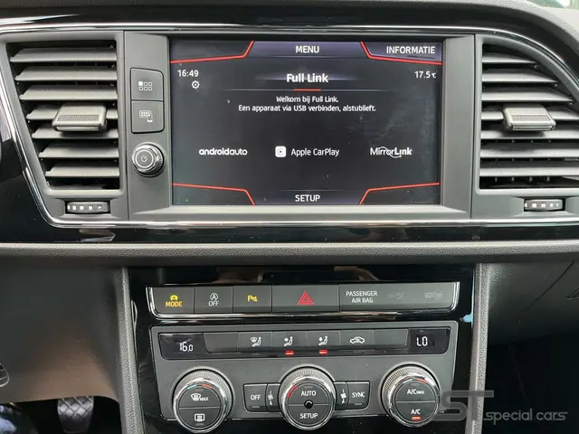 SEAT Leon 1.4 EcoTSI FR|150 pk|Carplay|Nette 2018 Benzine 19