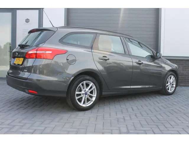 Ford Focus Wagon 1.0 Lease Edition 2016 Benzine 7
