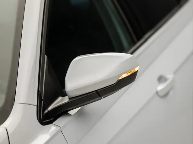 Volkswagen Polo 1.0 TSI R-Line Sport 2018 Benzine 33