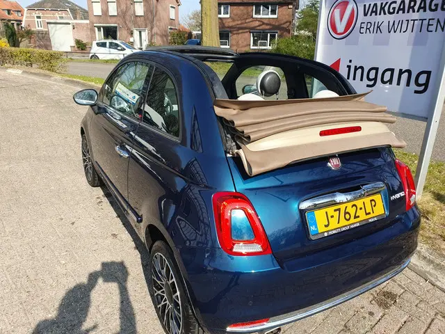 Fiat 500C 1.0 Hybrid Launch Edition 2020 Hybride Benzine 8