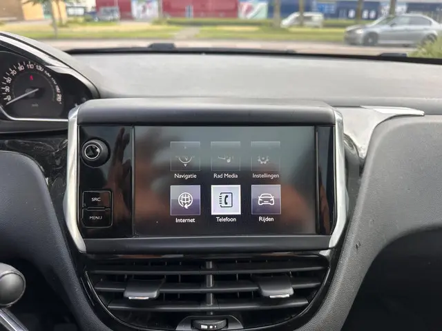 Peugeot 208 1.2 VTi Allure Clima.Navi.Pano 2014 Benzine 13