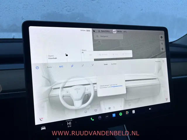 Tesla Model 3 SR+ 2020 Elektrisch 14