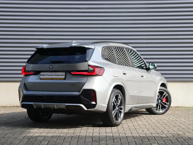 BMW iX1 eDrive20 2025 Elektrisch 2