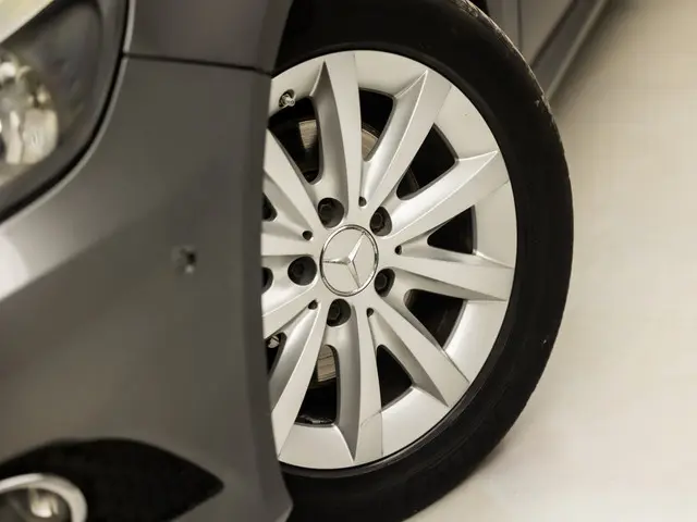 Mercedes-Benz A-Klasse 180 Sport 2015 Benzine 13