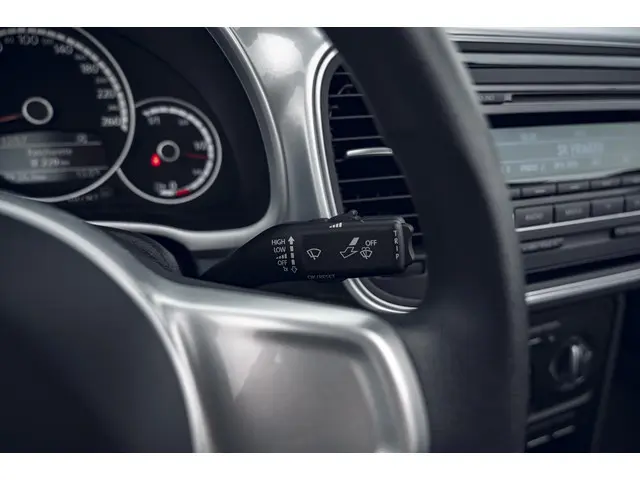 Volkswagen Beetle Cabriolet 1.2 TSI 2014 Benzine 26