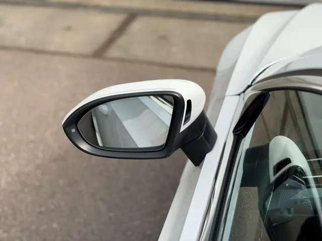 Volkswagen Arteon 1.5 TSI Business R 2019 Benzine 25