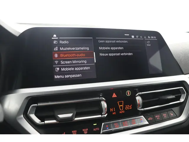 BMW 3 Serie 330i High Executive 2020 Benzine 49