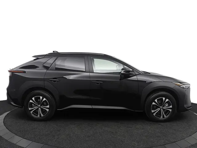 Toyota bZ4X Dynamic 71 kWh 2025 Elektrisch 12