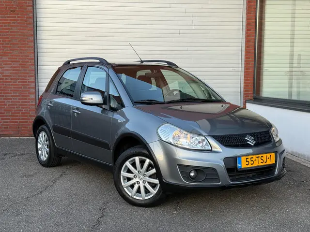 Suzuki SX4 1.6 Executive| NAVI | AIRCO | NEW APK | 2012 Benzine 8