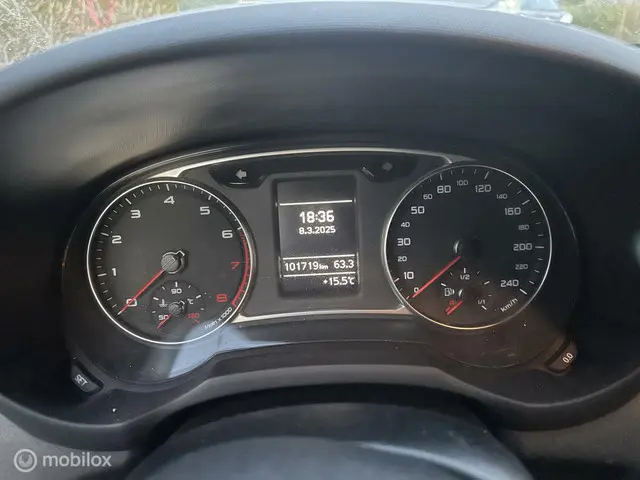 Audi A1 1.2 TFSI Attraction Pro Line 2012 Benzine 12