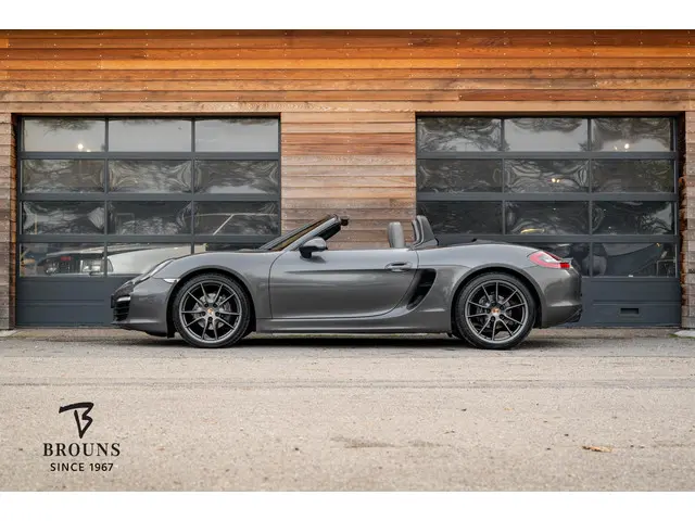 Porsche Boxster 3
