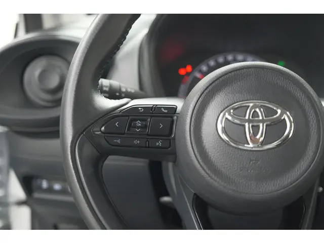 Toyota Aygo X 1.0 VVT-i MT Play 2023 Benzine 28