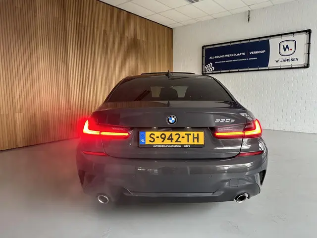 BMW 3 Serie 330e M Sport 2019 Hybride Benzine 28