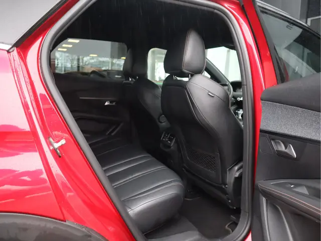 Peugeot 3008 1.2 PureTech GT Line 2019 Benzine 47