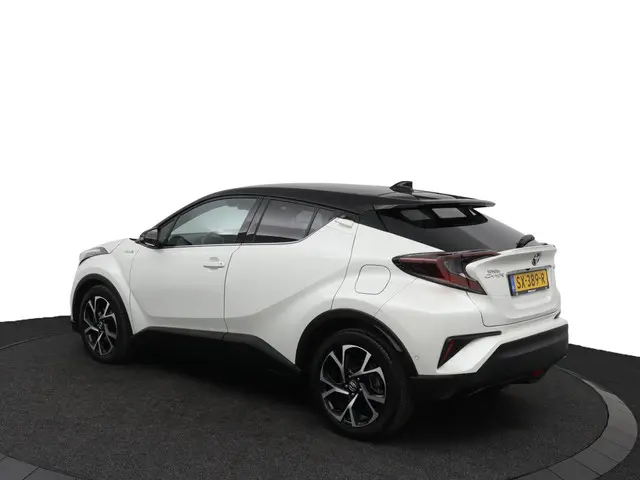 Toyota C-HR 1.8 Hybrid Style 2018 Hybride Benzine 12