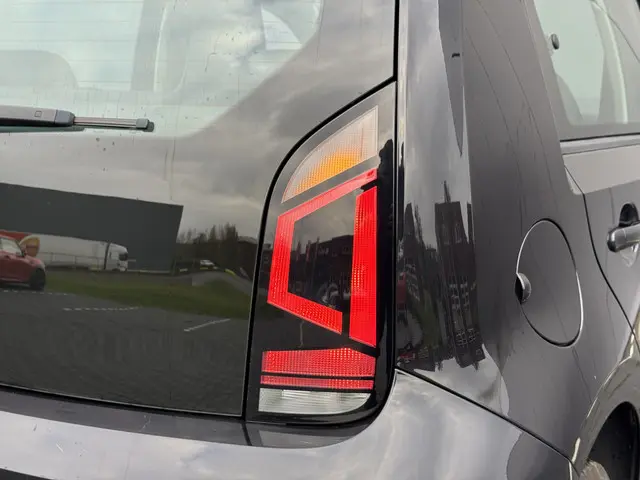 Volkswagen up! 1.0 2021 Benzine 13