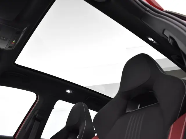 Škoda Kamiq 1.0 Tsi 110pk DSG Monte Carlo 2024 Benzine 24