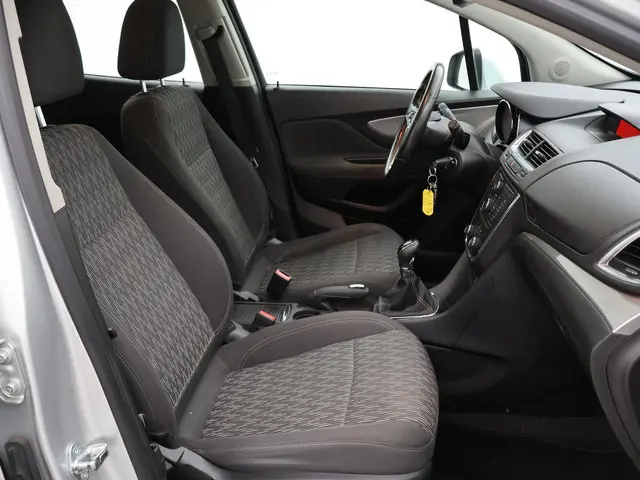 Opel Mokka 1.6 COSMO + TREKHAAK 2013 Benzine 8