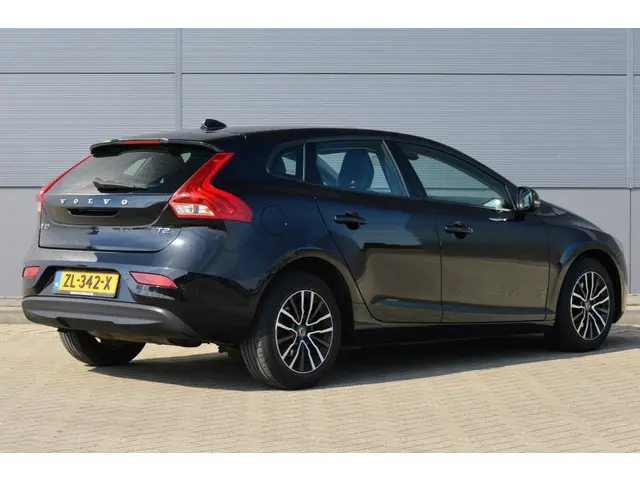 Volvo V40 1.5 T2 Polar+ 2019 Benzine 4