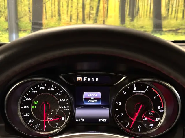 Mercedes-Benz A-Klasse AMG 45 4MATIC 2017 Benzine 10