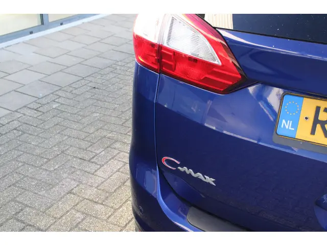 Ford Grand C-Max 1.0 Titanium 2018 Benzine 10