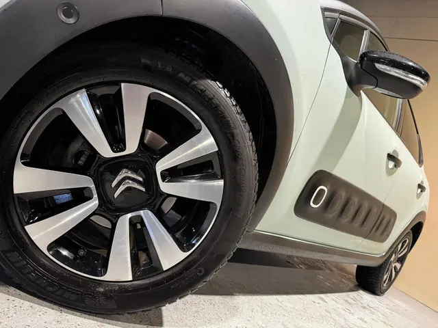 Citroën C3 1.2 PureTech S&S Shine 2017 Benzine 5