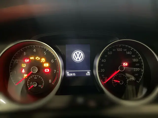 Volkswagen Golf 1.0 TSI Comfortline 2017 Benzine 32