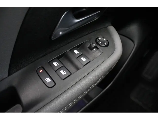 Opel Mokka 1.2 Turbo Level 4 2023 Benzine 17