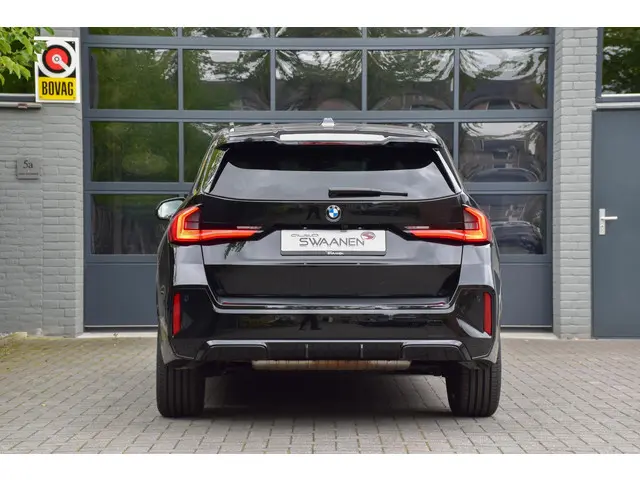 BMW X1 sDrive18i 2024 Benzine 5