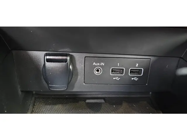 Renault Clio 1.3 TCe R.S. Line 2020 Benzine 29