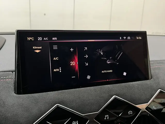 DS DS 3 PureTech 130 EAT8 Performance Line 2024 Benzine 14